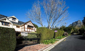 Гостиница Knightsbury Guest House  Кейптаун